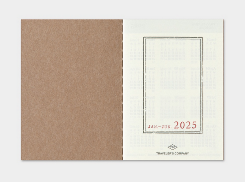 Traveler's notebook Passport Size Diary 2025 Weekly Jaaragenda